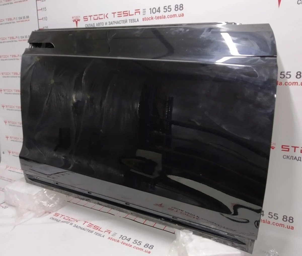 5 Двері передні права (метал) (з пошкодженням) Tesla model X 1069536-E0-C