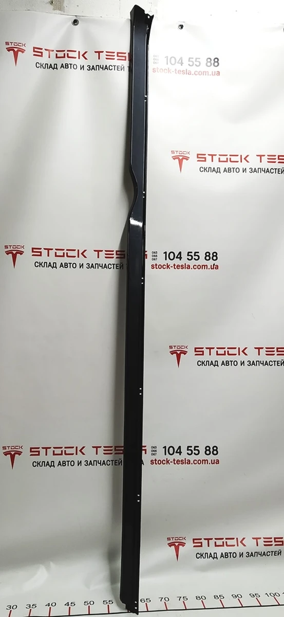 6 Door sill molding right decorative (plastic) PMNG Tesla model S, model S REST 1012217-00-G