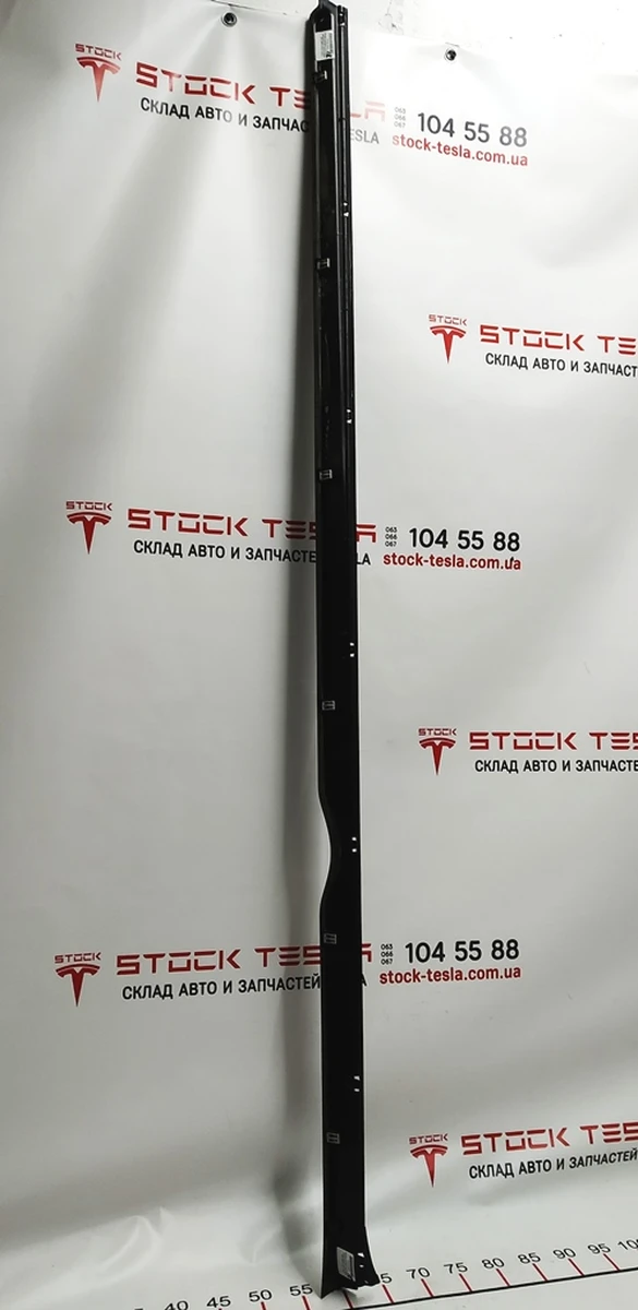 6 Door sill molding right decorative (plastic) PMNG Tesla model S, model S REST 1012217-00-G