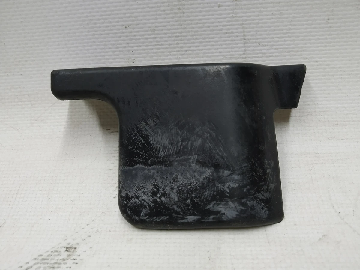 SEAL - DOOR FRONT A-PILLAR GAP HIDER - RIGHT Tesla model S 1012725-00-A