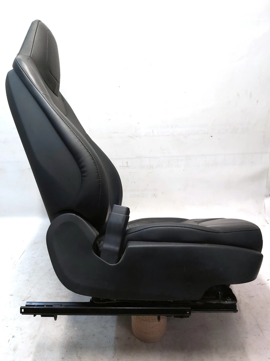 1 Сидіння водійське у зборі BASE BLK (GEN 1, широкий підголовник, з кишенею) Tesla model S, model S REST 1013072-01-C