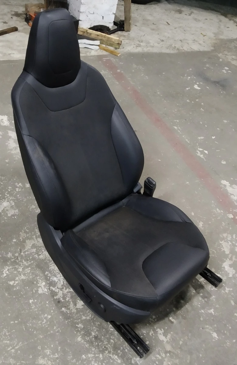 4 Сиденье пасс в сборе (без под безопас и датчика присут) BASE BLACK (GEN 1, широк подг, без кармана)(с повреж) Tesla model S, model S REST 1013089-01-C