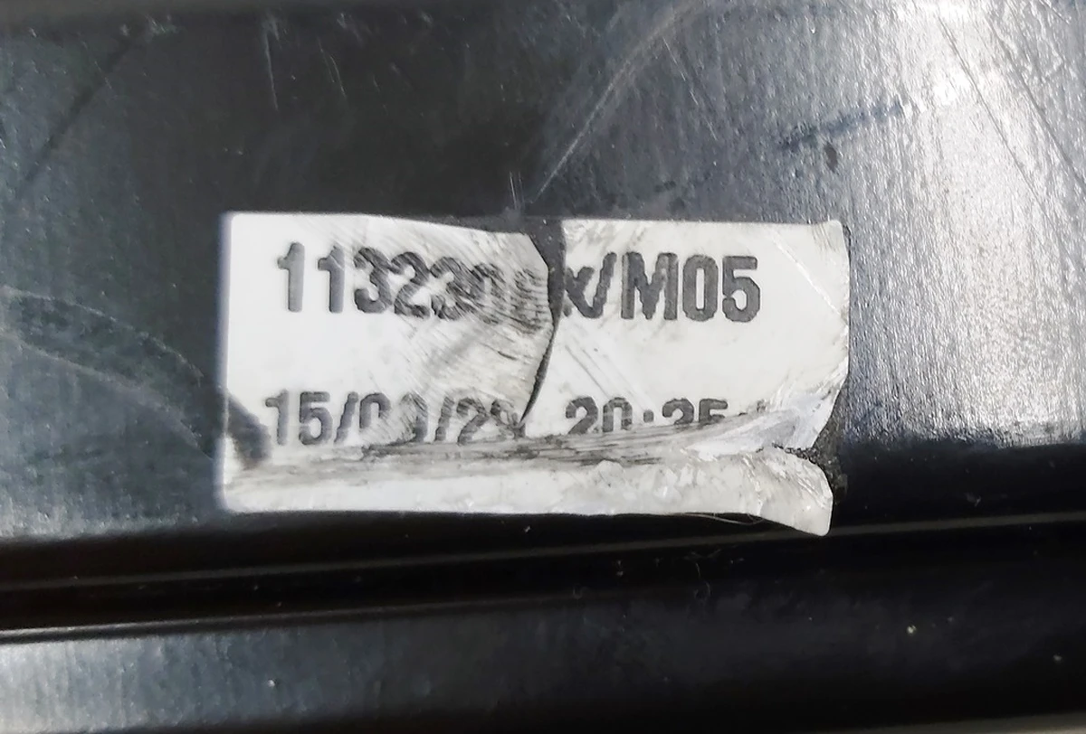 4 Passenger seat sled assembly without power Tesla model S FSBR23644