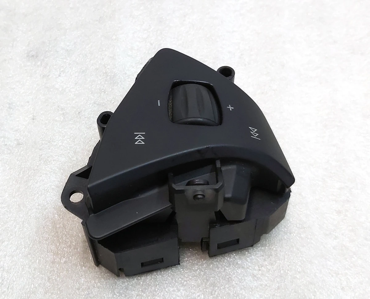 1 Кнопка переключения (на руле) левая некондиция Tesla model S REST, model X 1013242-00-H