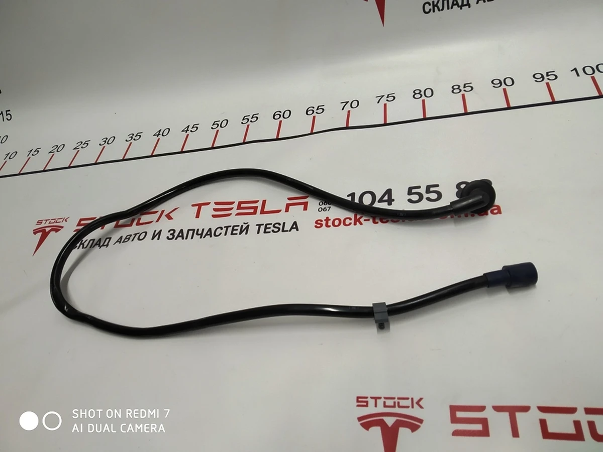 17 Дренажна трубка панорамної даху задня ліва Tesla model S, REST 1013244-00-F