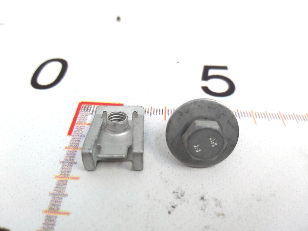 13 Скоба M6 0.5-3.0 MULTITHREAD з болтом M6-1.00X20 Tesla all models (крім Model Y Feb 2025) 1013802-00-B