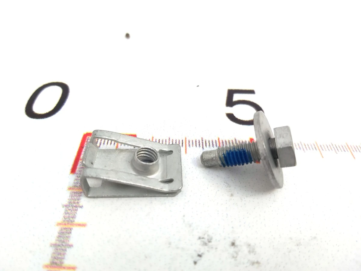 13 Скоба M6 0.5-3.0 MULTITHREAD з болтом M6-1.00X20 Tesla all models (крім Model Y Feb 2025) 1013802-00-B