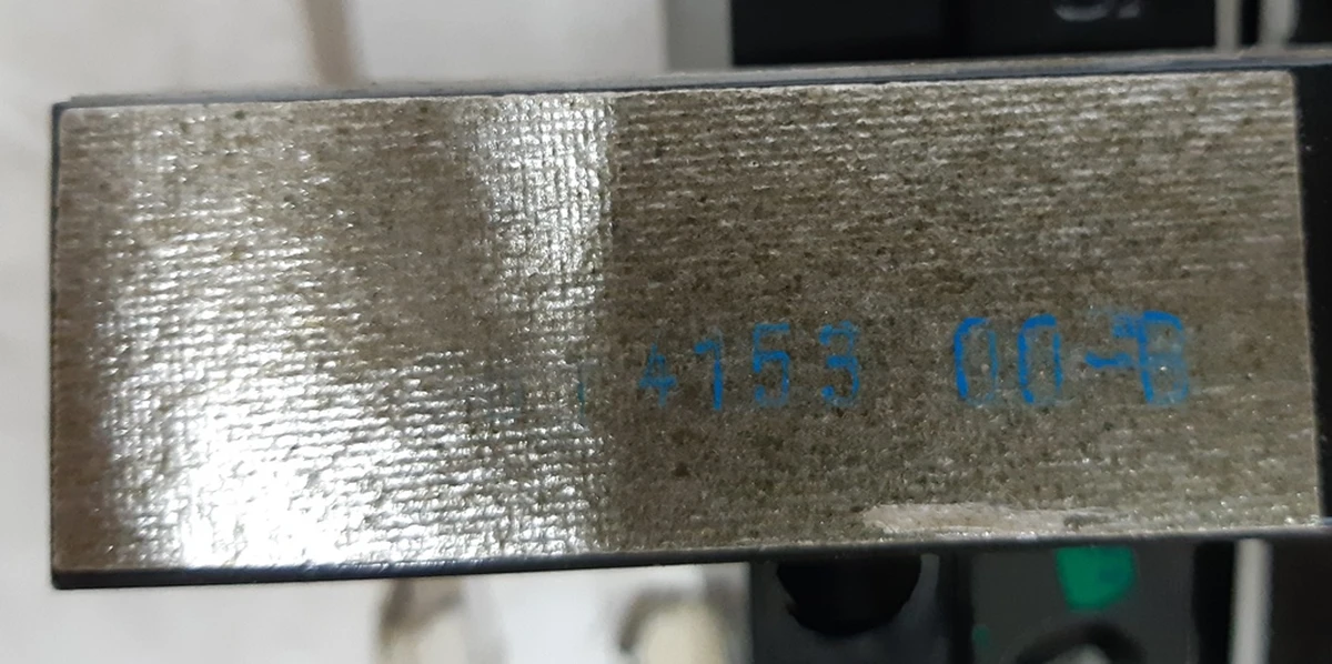 Планка прижимная основной батареи GU-10 Tesla model X S REST 1014153-GU-10