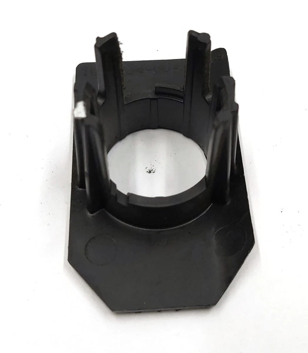 PARK ASSIST RETAINERS-S6 Tesla model S 1048521-00-B