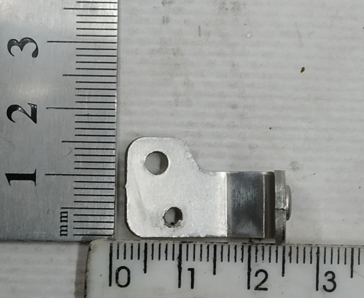 27 Кронштейн кріплення мікроперемикача правий механізм ручки зовнішньої передньої/задньої правої GEN 1.0/2.0 Tesla model S REST 1014429-00-B