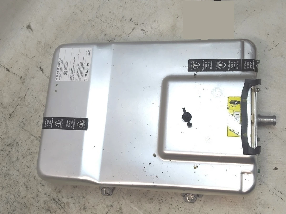 1 Чарджер блок для батареи 2-е поколение GEN2 Tesla model S 1014963-00-L