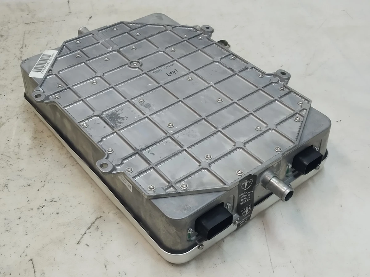 1 Чарджер блок для батареи 2-е поколение GEN2 Tesla model S 1014963-00-L