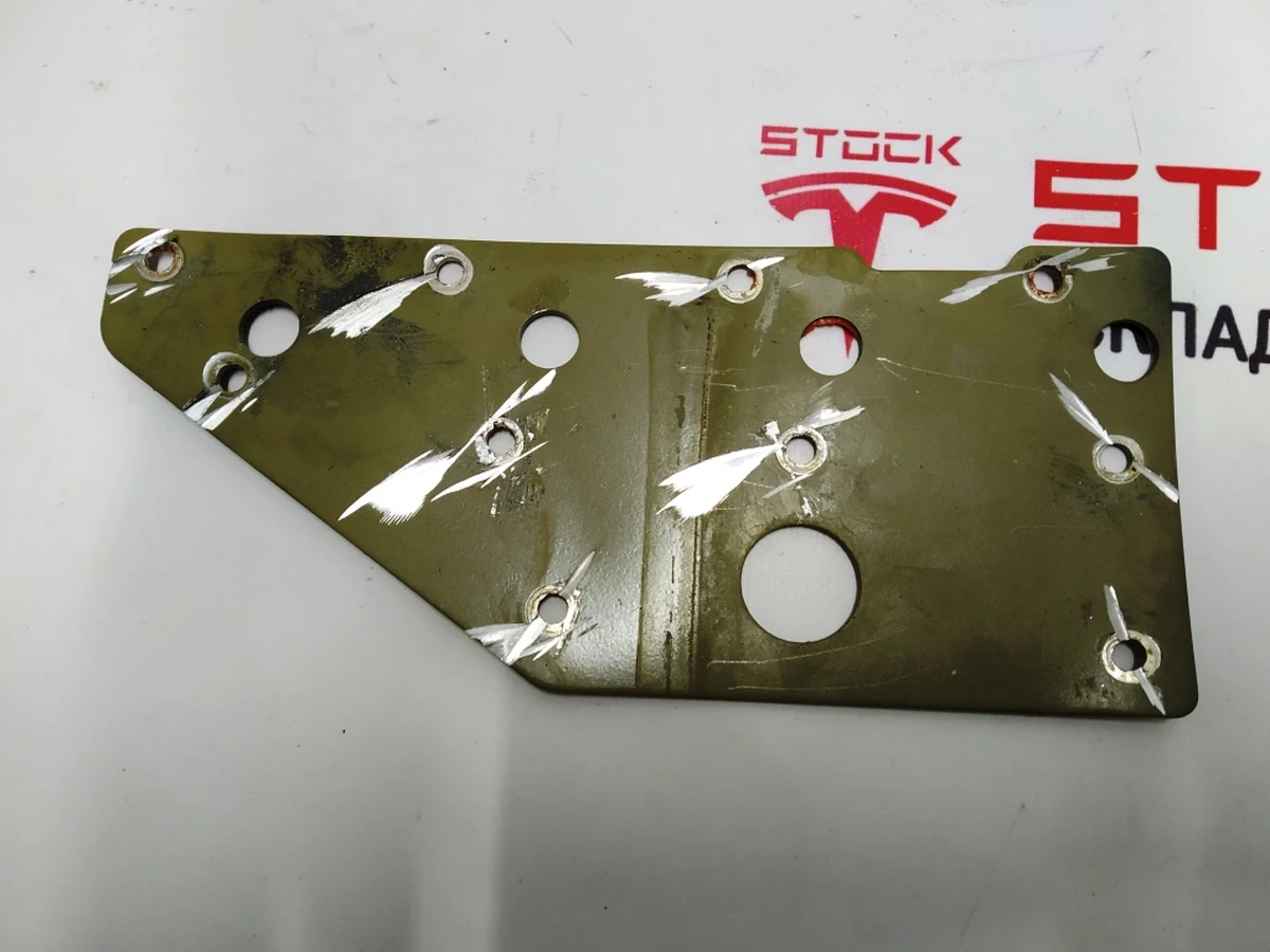 21 Четверть передняя левая правая накладная пластина днища Tesla model S 1015602-S0-B