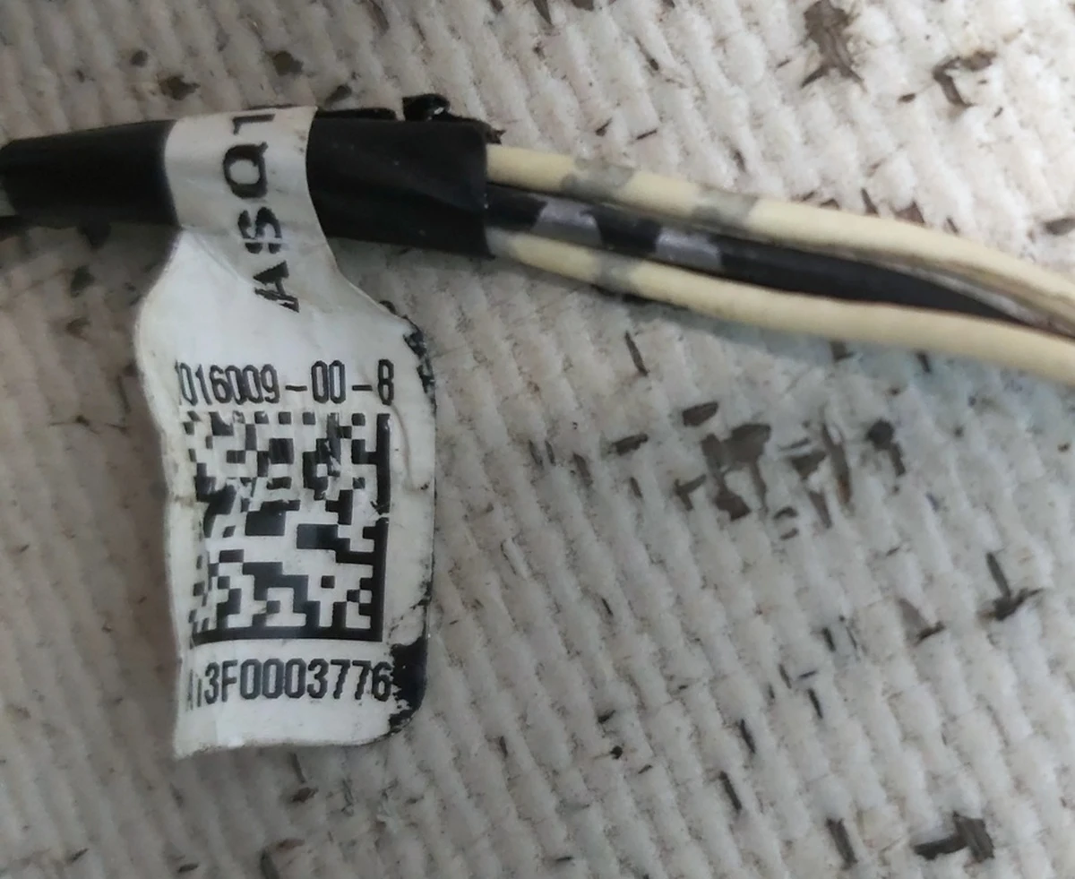 20 Датчик (мікроперемикач) крайніх положень механізму ручки зовнішньої GEN 1.0/2.0 Tesla model S, model S REST 1016009-00-E