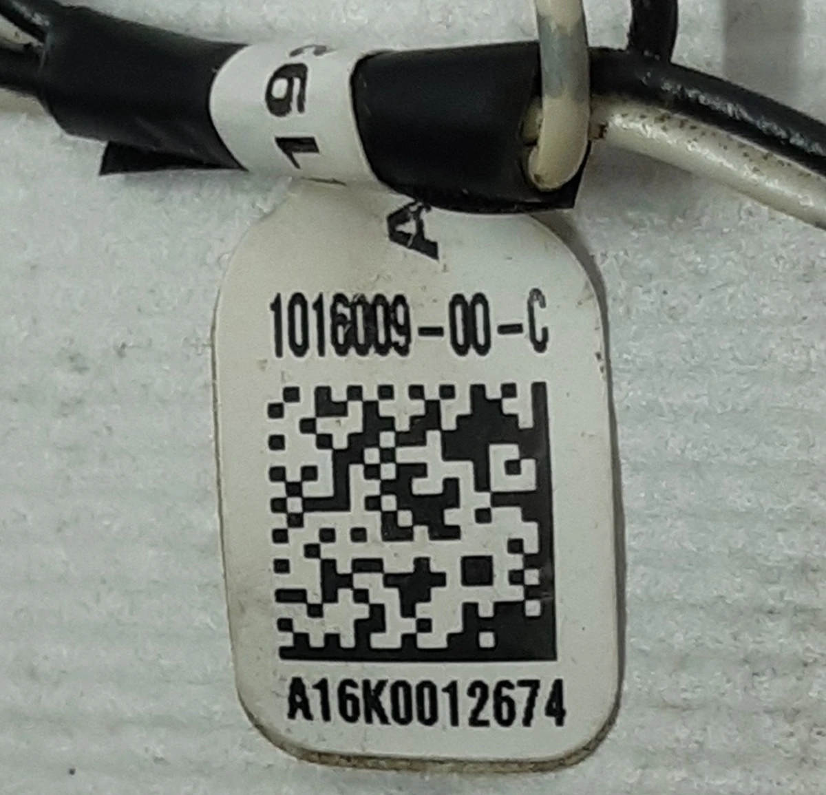 20 Sensor (microswitch) of the extreme positions of the handle mechanism of the outer front/rear left/right GEN 1.0/2.0 Tesla model S REST 1016009-00-E