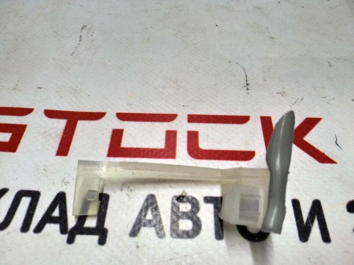 Изолятор силиконовый листа защитного металлического корпуса основной батареи Tesla model S 1016278-00-C