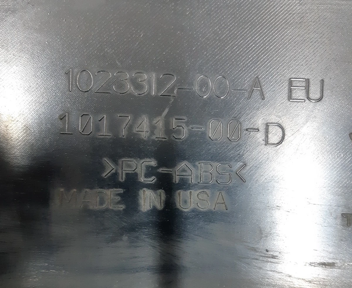 1 Front bumper pad (egg) (with damage) without chrome and "T" sign Tesla model S 1017415-00-D