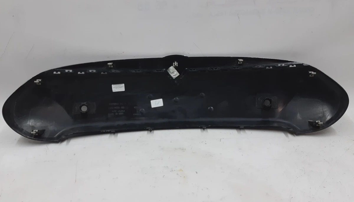 1 Front bumper pad (egg) (with damage) without chrome and "T" sign Tesla model S 1017415-00-D