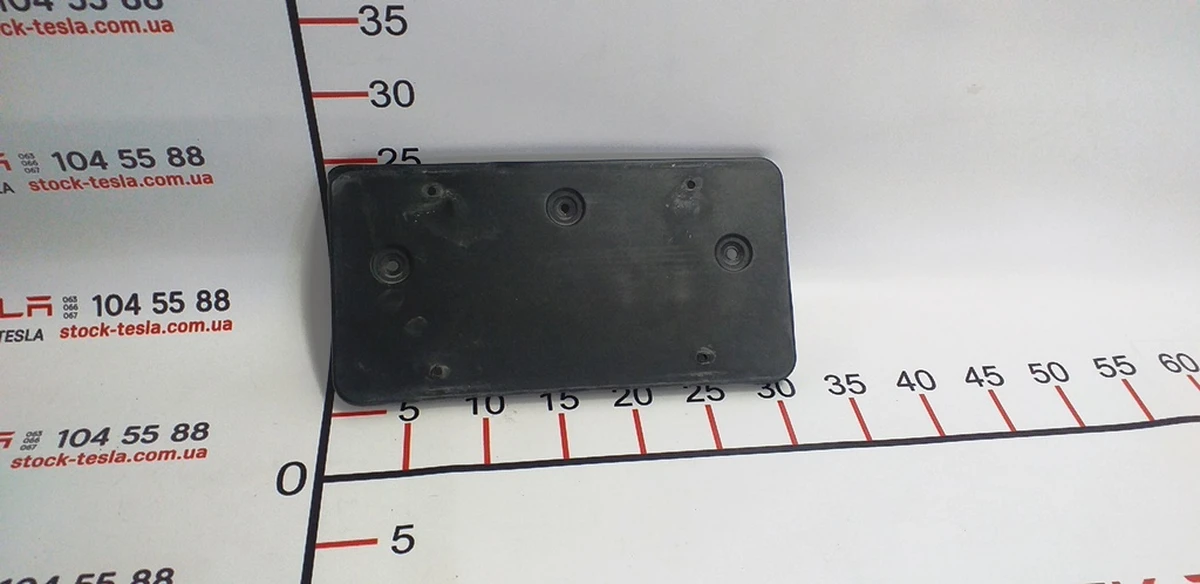 1 Кронштейн переднего номерного знака Tesla model S 1018100-00-B 1 Кронштейн переднего номерного знака Tesla model S 1018100-00-B
