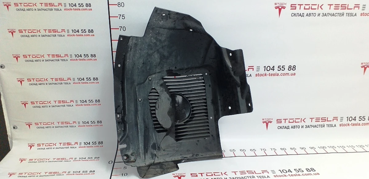 8 Подкрылок передний левый передняя часть RWD (без гнезда парктроника) Tesla model S 1020467-00-E