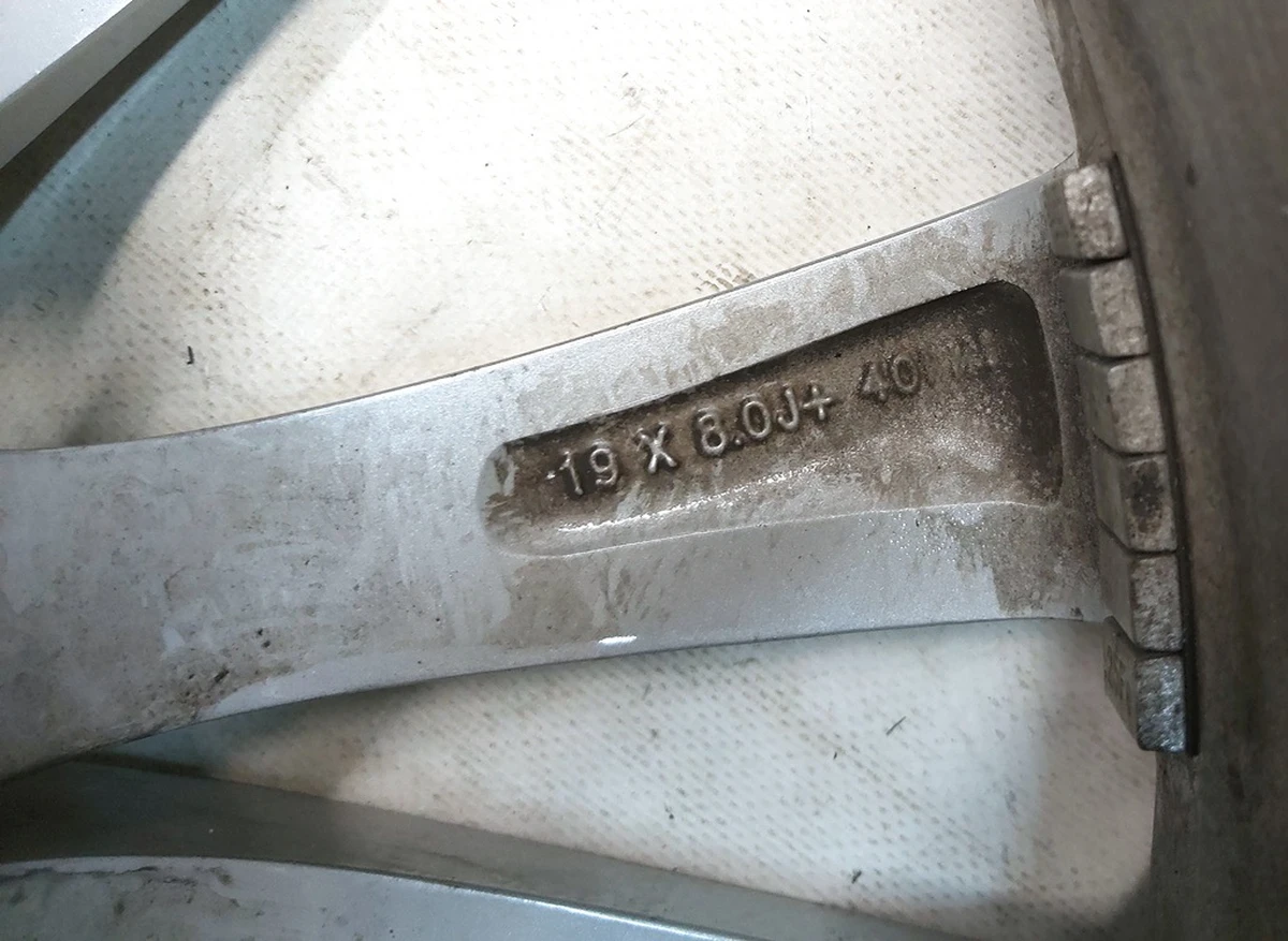 2 Диск колёсный (19x8.0J ET40- SILVER CYCLON) Tesla Model S, Model S REST 1054045-00-D