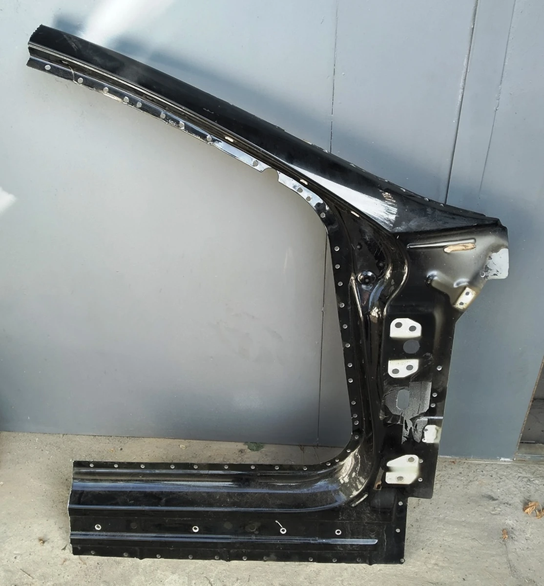 Чверть передня права стійка А (передня) зовнішня частина (фільонка) Tesla model S, model S REST 1024198-S0-B