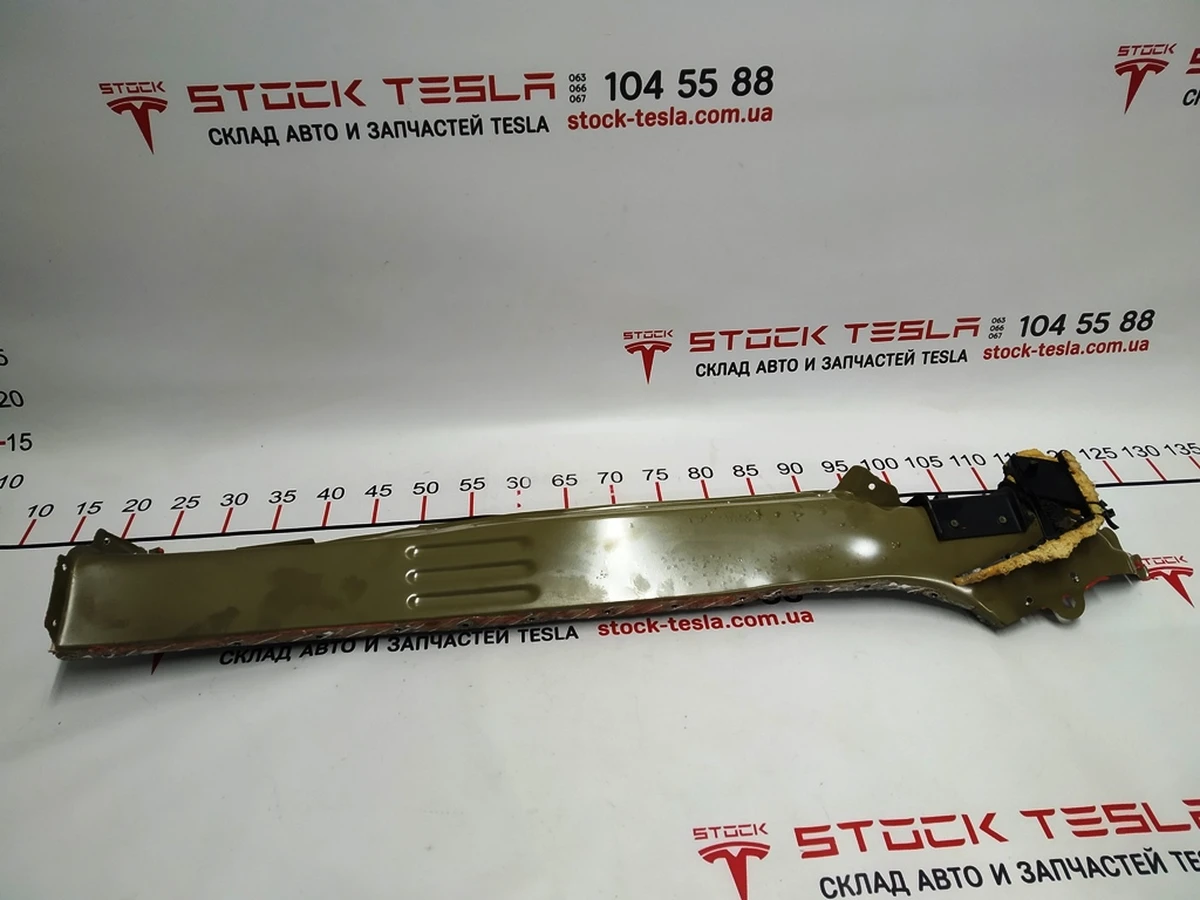 20 Quarter rear right wing mount panel top Tesla Model S, Model S REST 1024367-S0-A