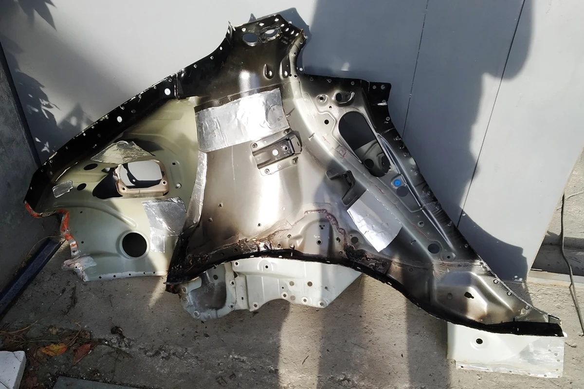 21 Четверть задняя левая стакан в сборе с кузовными панелями колесной арки AWD Tesla model S, model S REST 1024368-S0-A