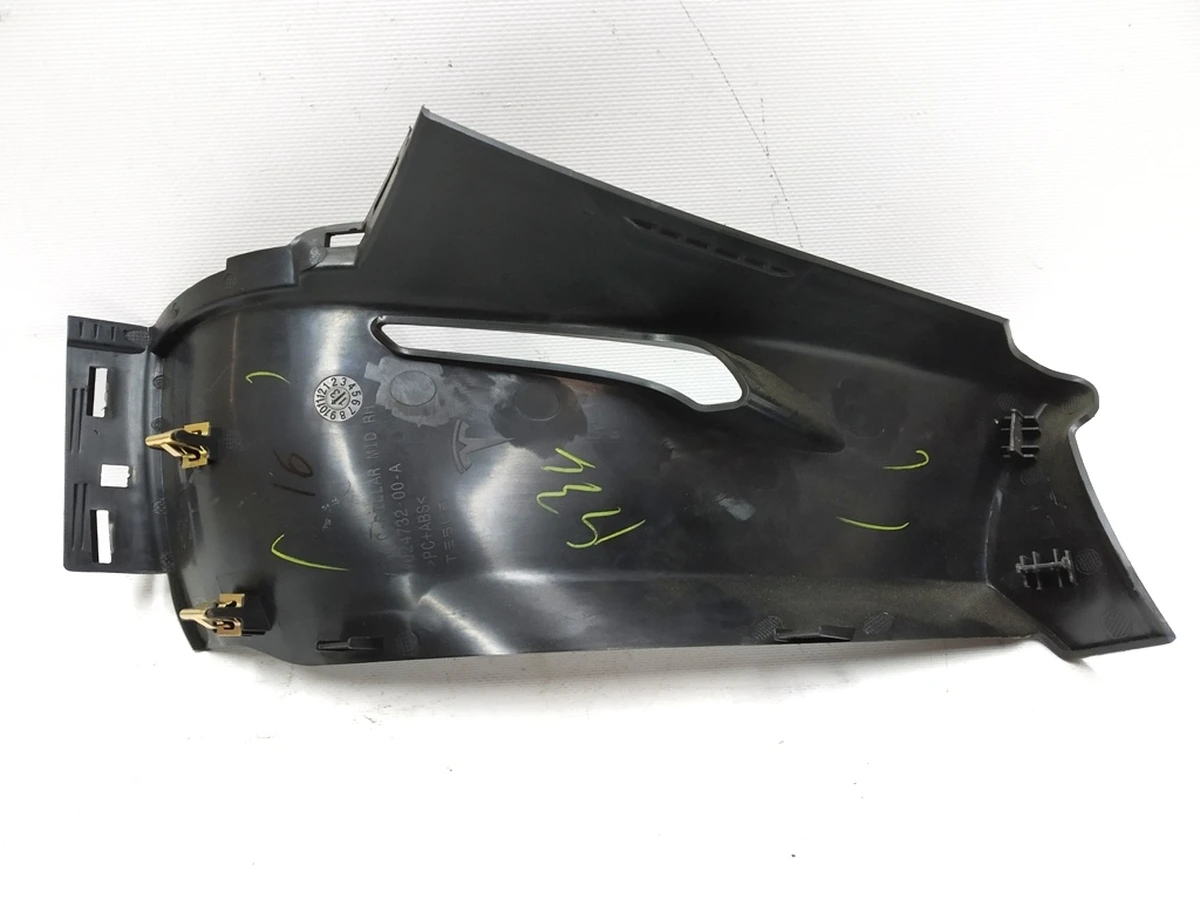 ASY C-PILLAR MIDDLE RH Tesla model S, model S REST 1024732-00-B