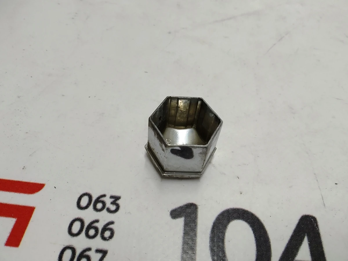 9 Ковпачок колісної гайки хром Tesla model S, model S REST, model X, model 3 1027011-00-A