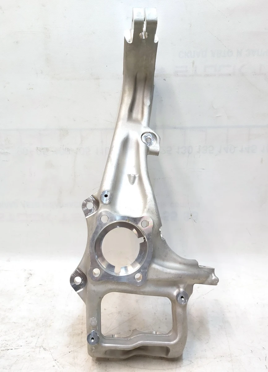 1 Кулак поворотний передній правий Tesla model X 1027316-00-F