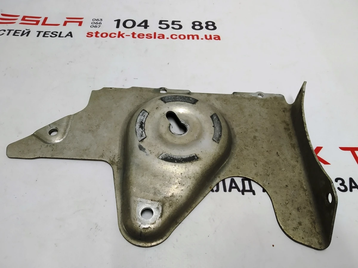 19 RH Shear plate Tesla Model X 1027564-00-B