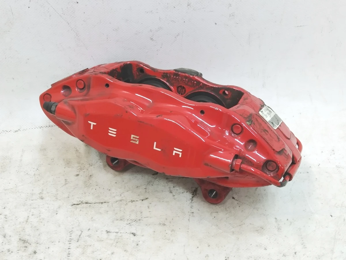 3 Супорт гальмівний передній лівий BREMBO PERFORMANCE червоний без гальмівних колодок Tesla Model X 1027621-01-A, 1007794-01-D