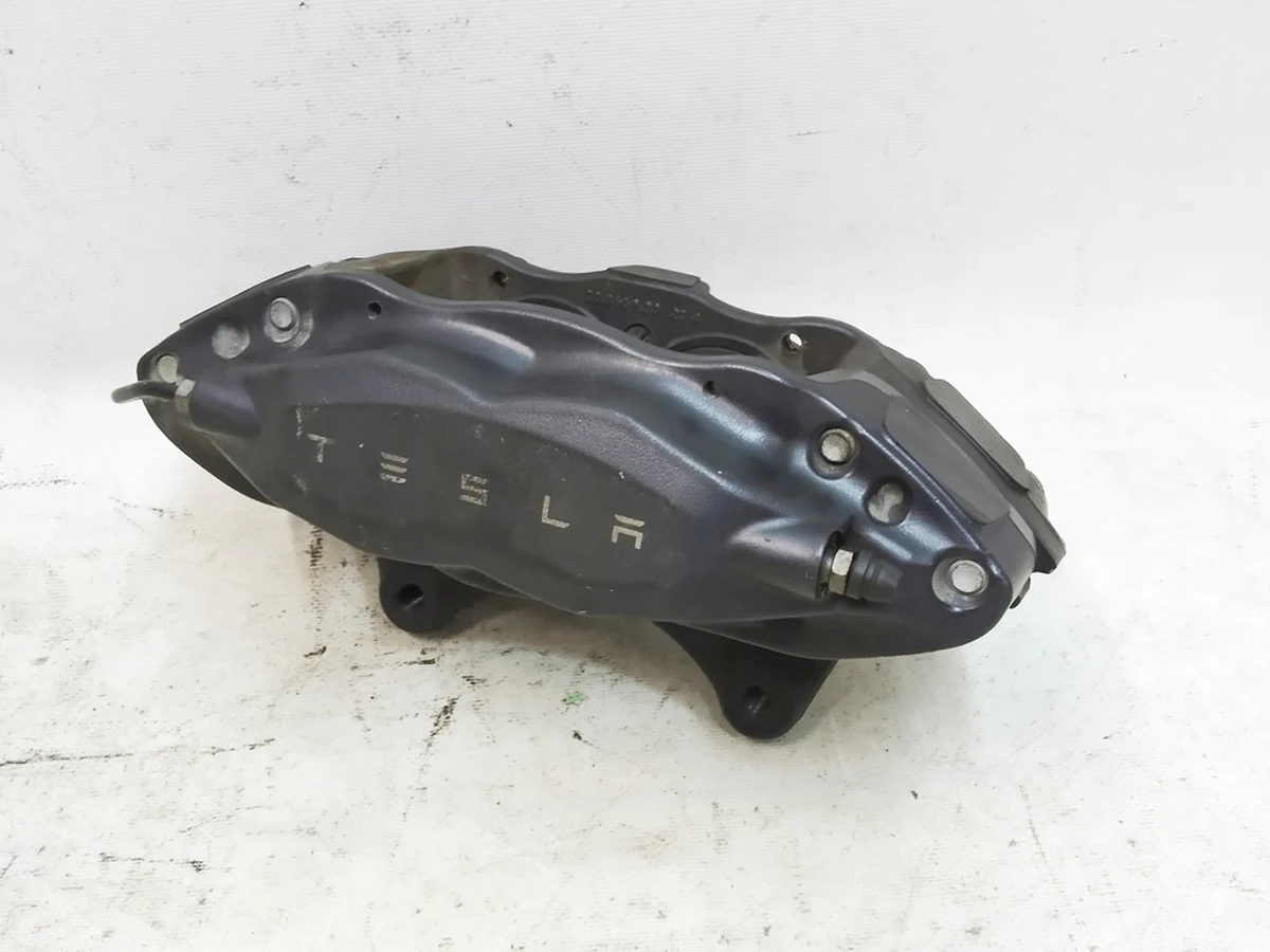 3 Супорт гальмівний передній правий BREMBO без гальмівних колодок Tesla Model S, Model S REST, Model X 1027622-00-C, 1007795-00-C.