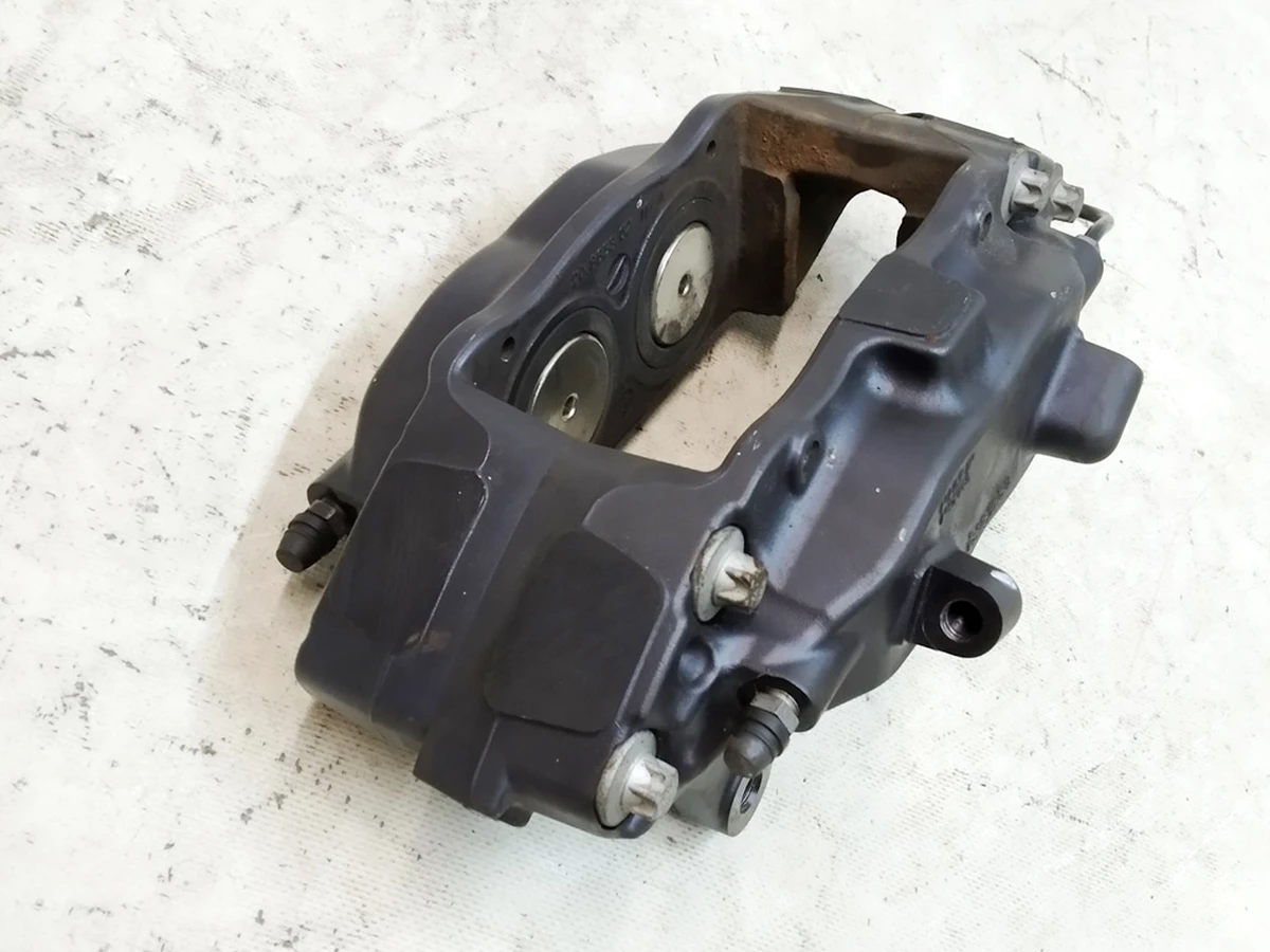 3 Супорт гальмівний передній правий BREMBO без гальмівних колодок Tesla Model S, Model S REST, Model X 1027622-00-C, 1007795-00-C.