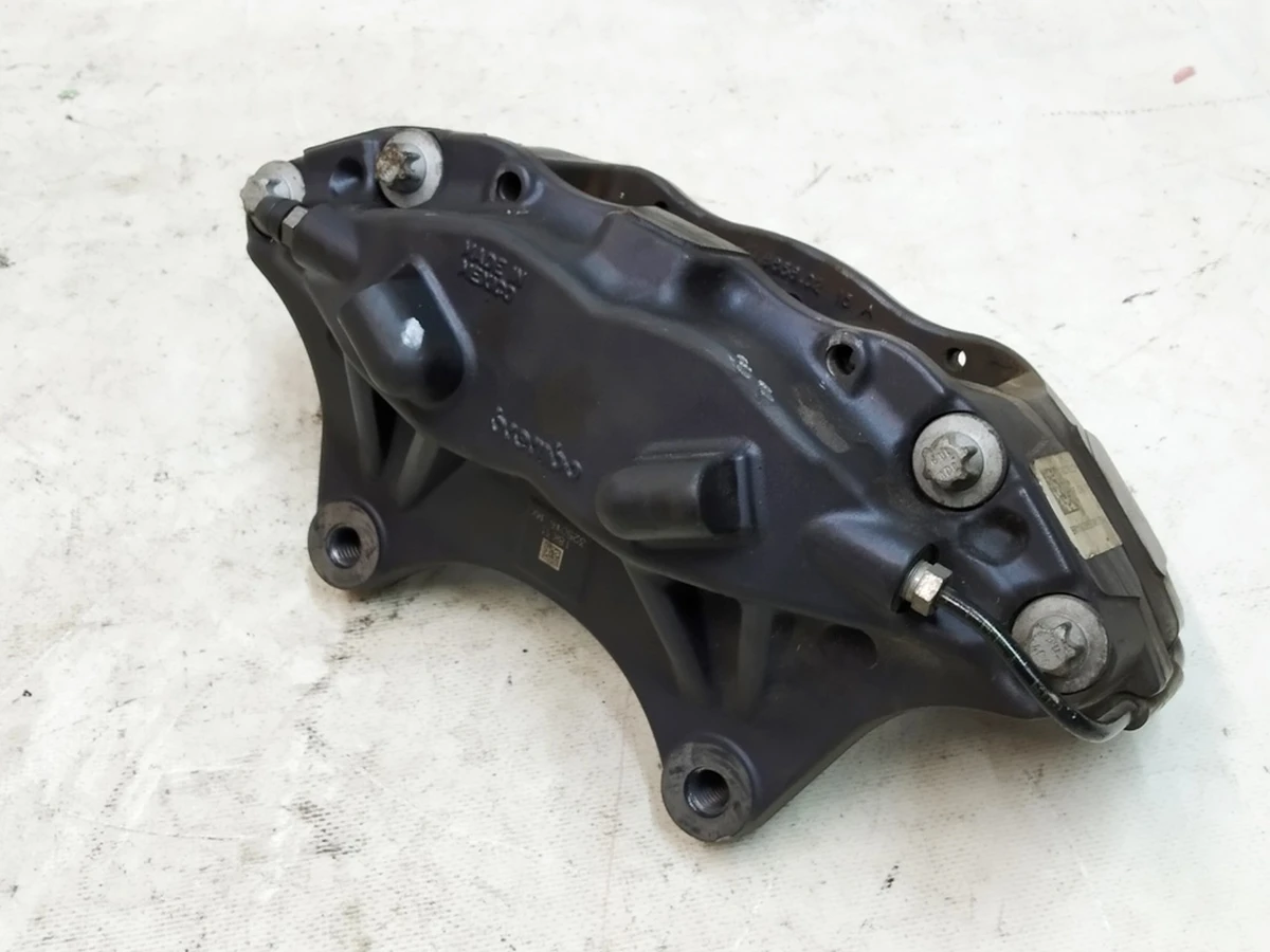 3 Супорт гальмівний передній правий BREMBO без гальмівних колодок Tesla Model S, Model S REST, Model X 1027622-00-C, 1007795-00-C.