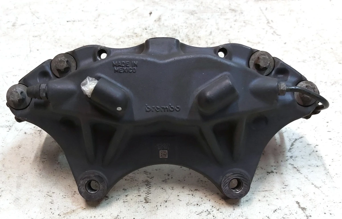 3 Суппорт тормозной передний правый BREMBO без тормозных колодок Tesla Model S, Model S REST, Model X 1027622-00-D, 1007795-00-C