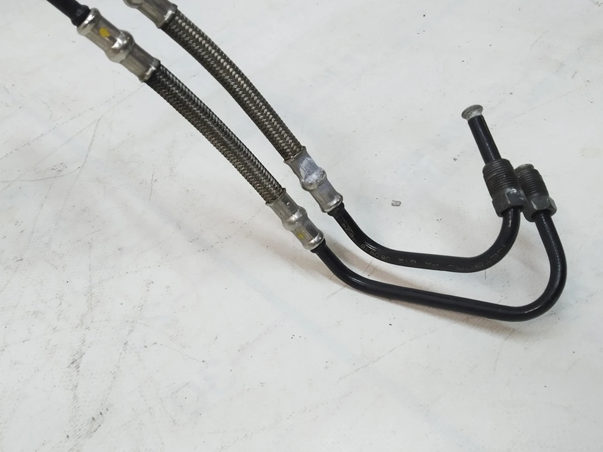 1 Трубопровід гальмівної системи (від головного циліндра до ABS) 2 трубки в комплекті Tesla Model X 1027711-00