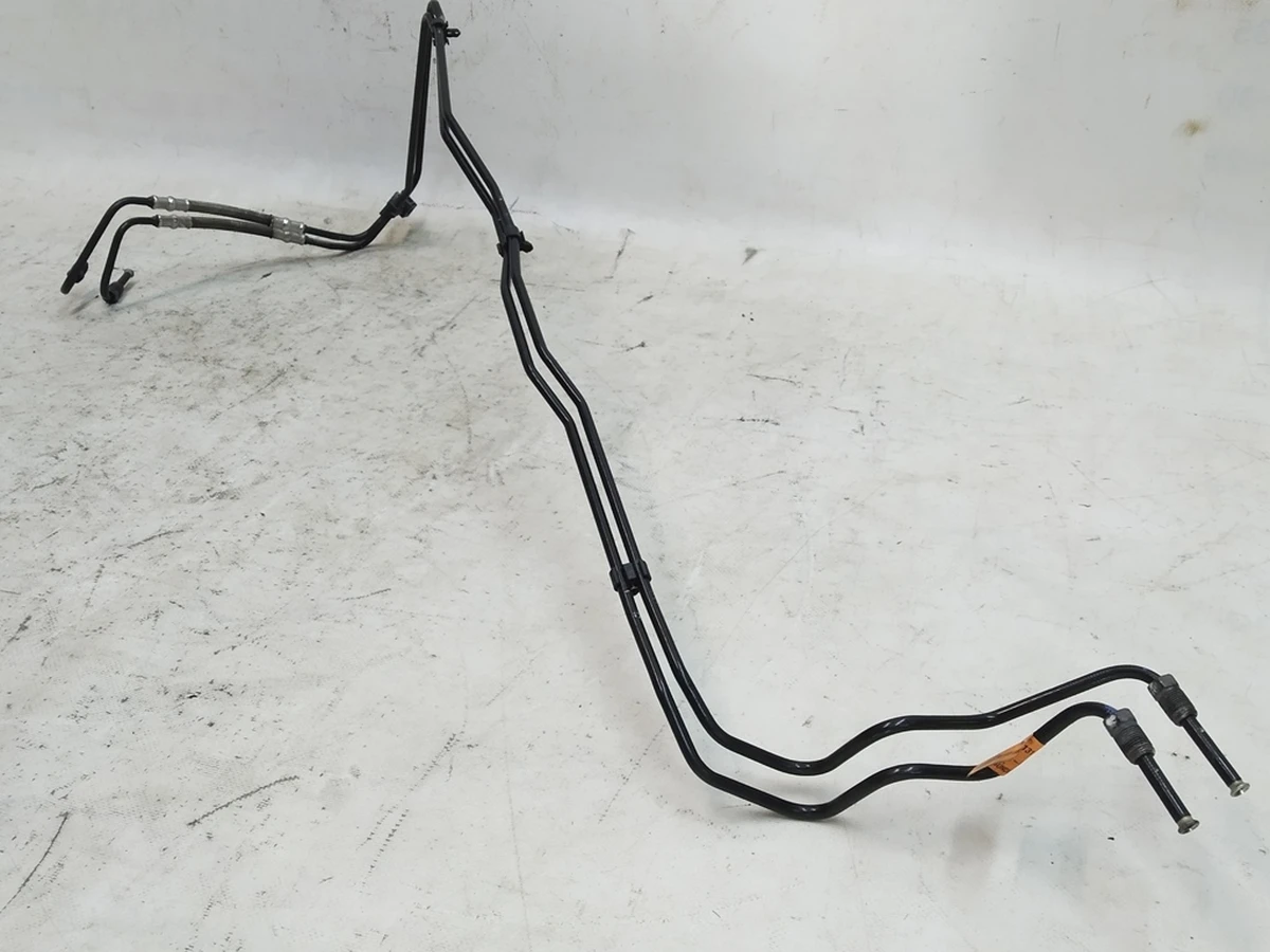 1 Трубопровід гальмівної системи (від головного циліндра до ABS) 2 трубки в комплекті Tesla Model X 1027711-00