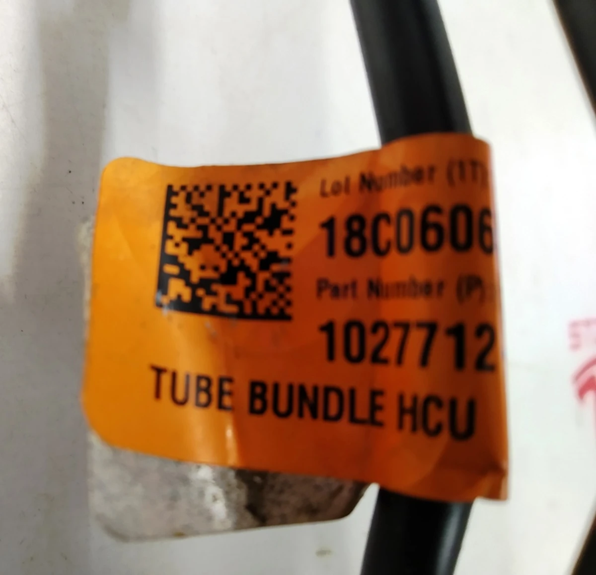 2 Brake pipe (from ABS to left front wheel) Tesla model X 1027712-00-E