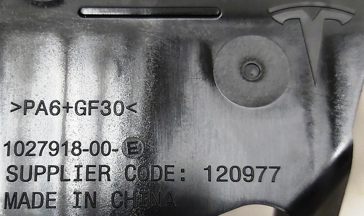 6 Кронштейн компрессора пневмо подвески NEW Tesla model X 1027918-00-E