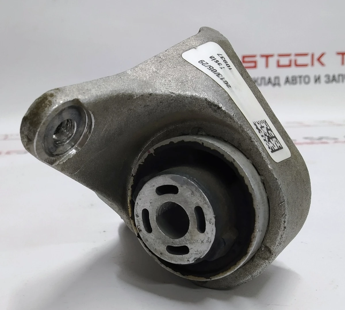 4 Кронштейн крепления заднего мотора Tesla Model S, Model S REST 1028034-00-B