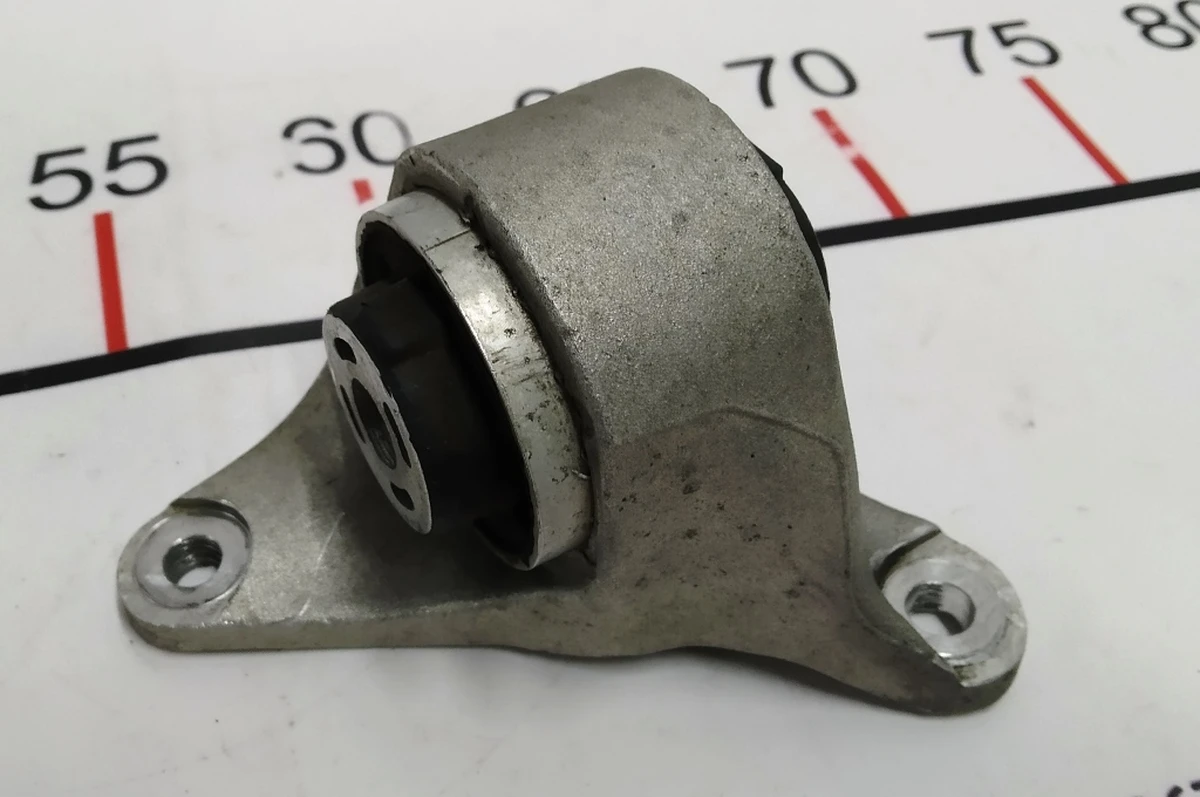 4 Кронштейн крепления заднего мотора Tesla Model S, Model S REST 1028034-00-B