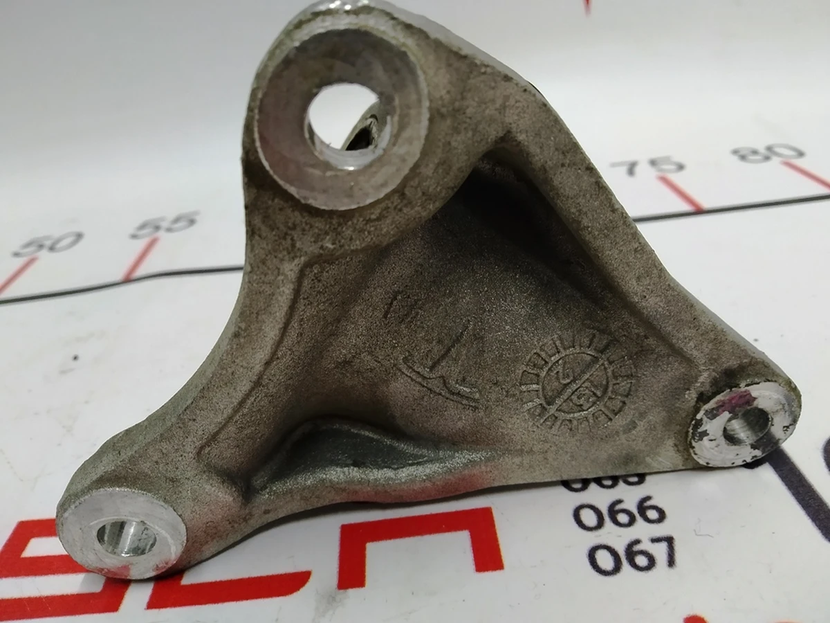 4 Кронштейн крепления заднего мотора Tesla Model S, Model S REST 1028034-00-B