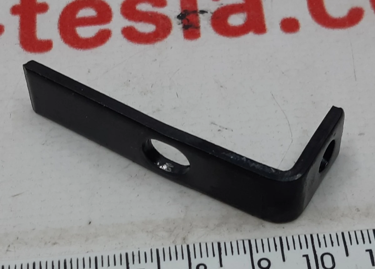 Bracket limiter of the main high-voltage battery small Tesla model S 1028600-00-B