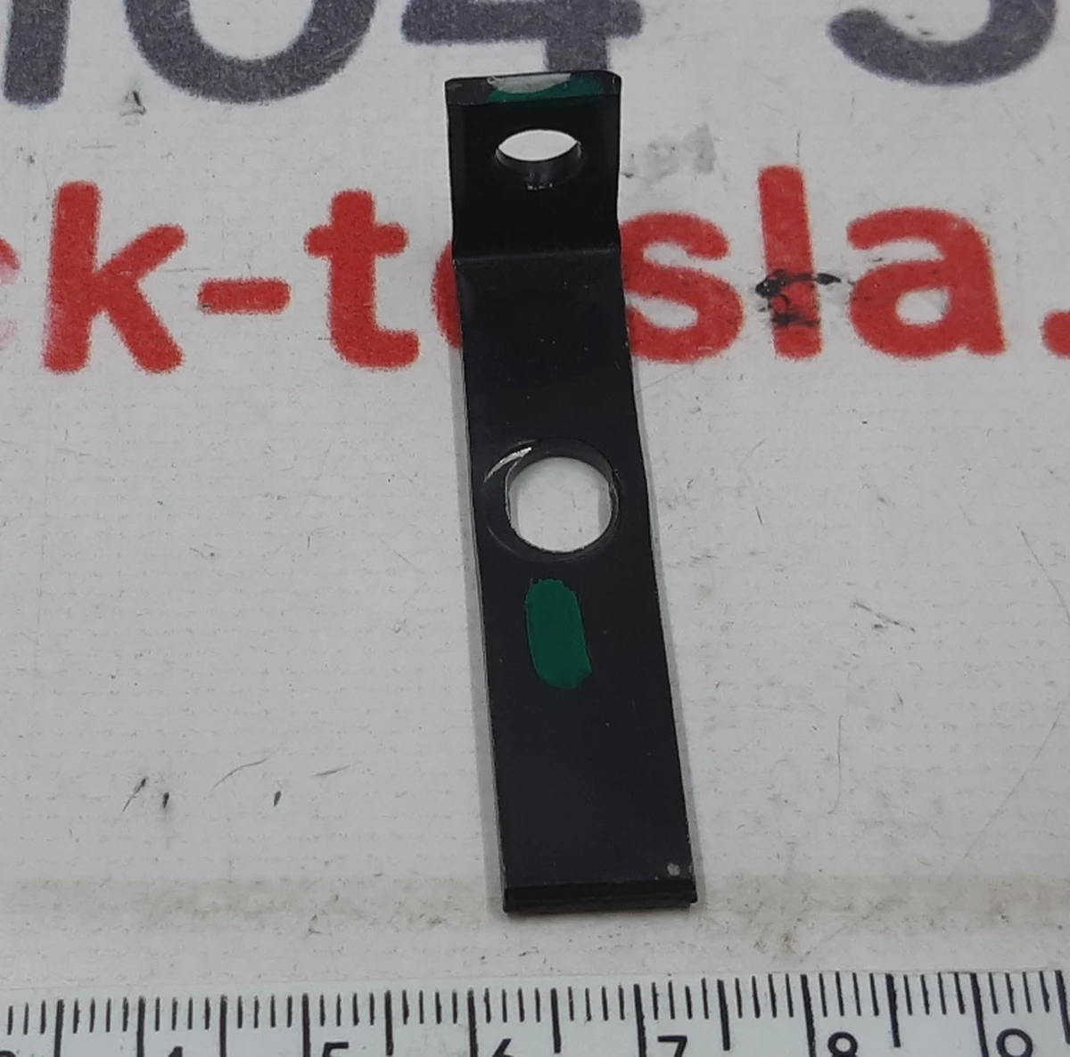 Bracket limiter of the main high-voltage battery small Tesla model S 1028600-00-B