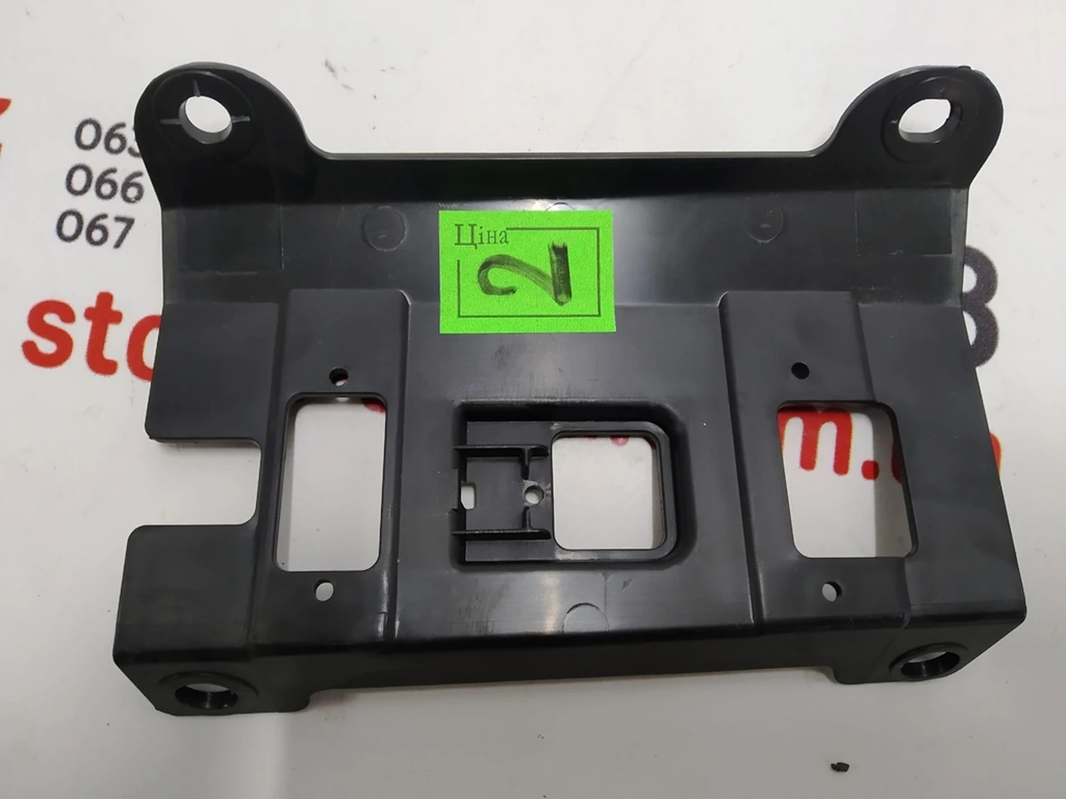 Arm of fastening of the control unit steklopod. and front door mirrors. right. Tesla model S, model S REST 1028615-00-A