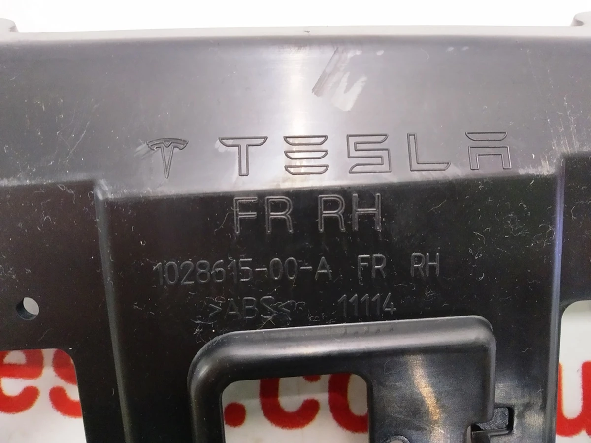 Arm of fastening of the control unit steklopod. and front door mirrors. right. Tesla model S, model S REST 1028615-00-A