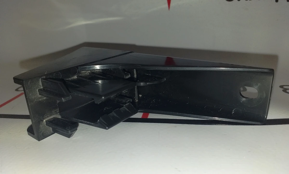 BRKT, SUPPORT, FRUNK EXTENSION Tesla model S 1028634-00-B