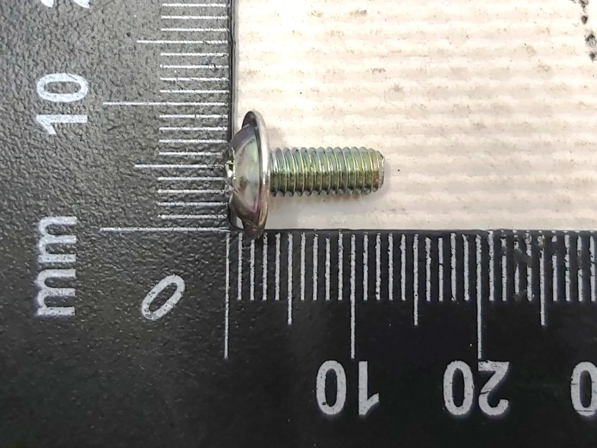 4 Abutment screw top rear door panel Tesla model X 1028768-00-Z